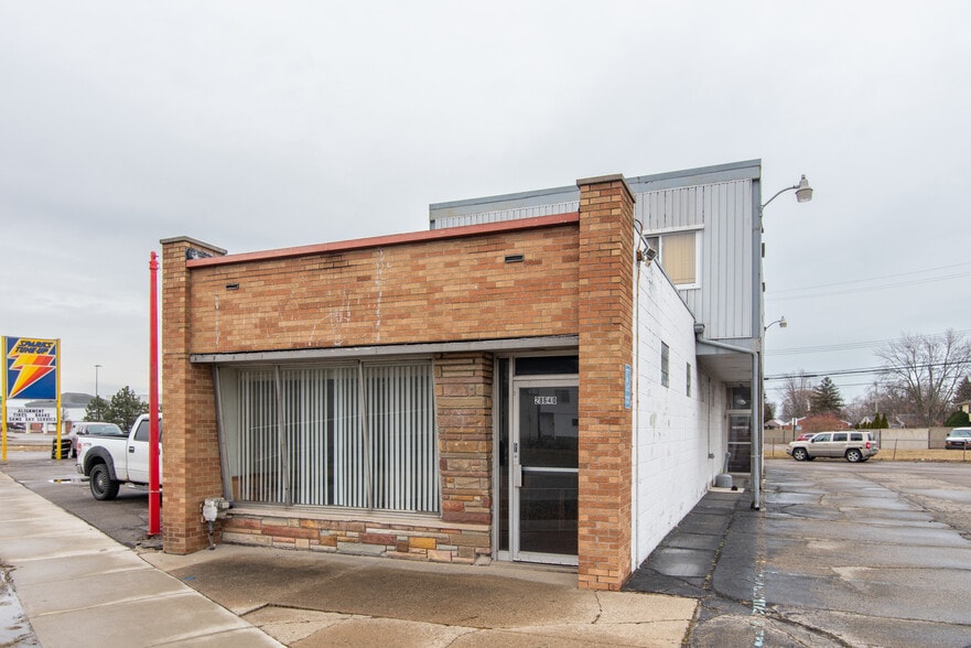 28640 Gratiot Ave, Roseville, MI for sale - Building Photo - Image 2 of 31