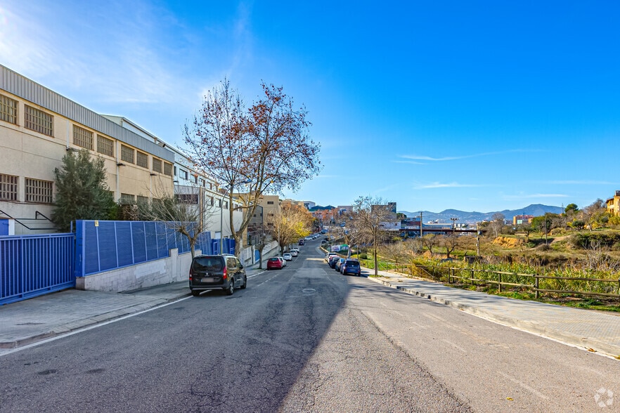 Industrial in Sant Just Desvern, Barcelona for sale - Building Photo - Image 2 of 3