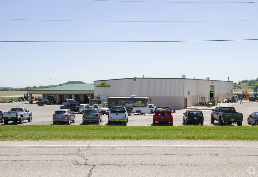 1200 Delmont Rd SW, Lancaster, OH for sale - Primary Photo - Image 1 of 1