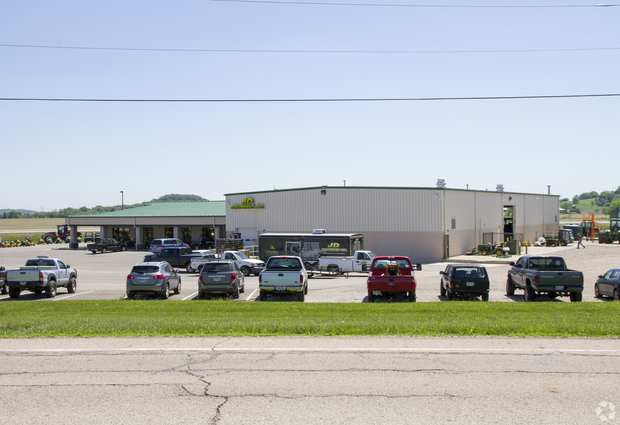 1200 Delmont Rd SW, Lancaster, OH for sale Primary Photo- Image 1 of 1