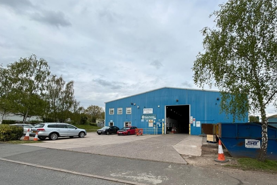 Aspley Close, Wolverhampton for lease - Building Photo - Image 1 of 1