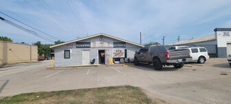 250 Lavon Dr, Garland TX - Warehouse