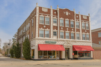 217 S Main St, Lombard, IL for lease Building Photo- Image 2 of 7