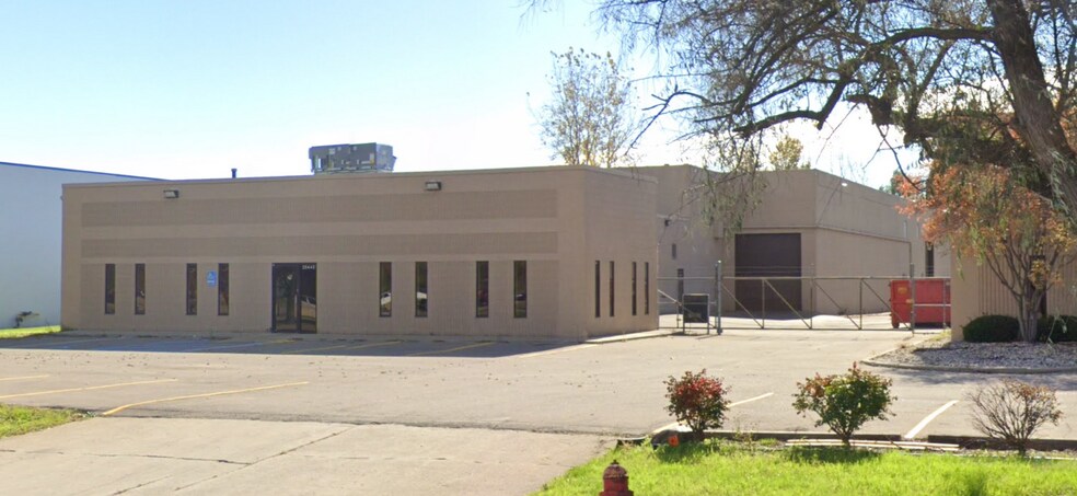 25445 Brest Rd, Taylor, MI for sale - Building Photo - Image 3 of 5