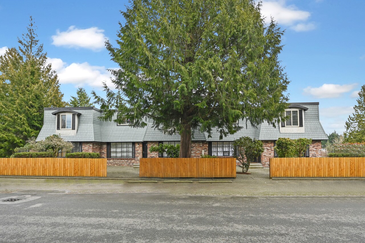 19601 82nd Pl W, Edmonds, WA for sale Primary Photo- Image 1 of 1