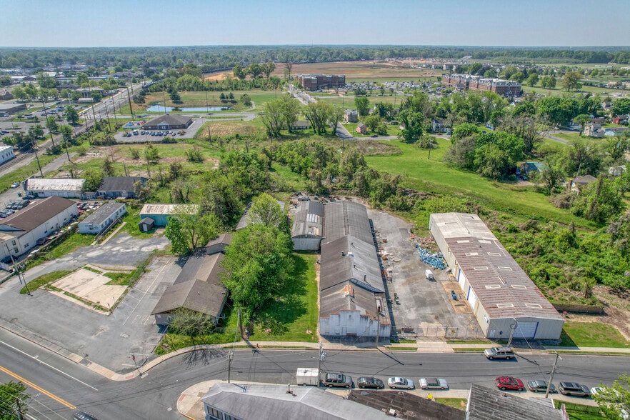 12 Lincoln St, Dover, DE for sale - Building Photo - Image 1 of 21