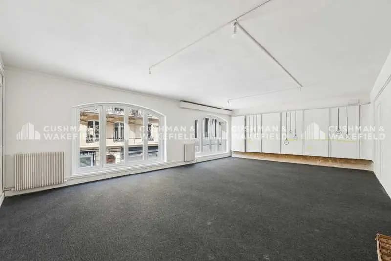 13 Rue Sainte-Cécile, Paris for lease - Interior Photo - Image 2 of 15