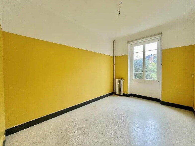 Office in Nice for lease - Interior Photo - Image 2 of 7