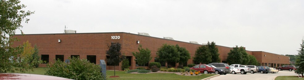 1020 James Dr, Hartland, WI for lease - Building Photo - Image 3 of 21