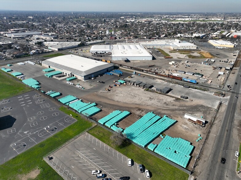 1400 Waterloo Rd, Stockton, CA for sale - Building Photo - Image 3 of 38