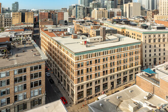 410 Rue Saint-Nicolas, Montréal, QC - AERIAL  map view