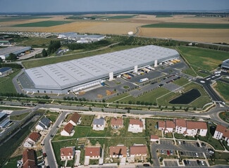 More details for 53 Route De Paris, Le Plessis-Belleville - Industrial for Lease