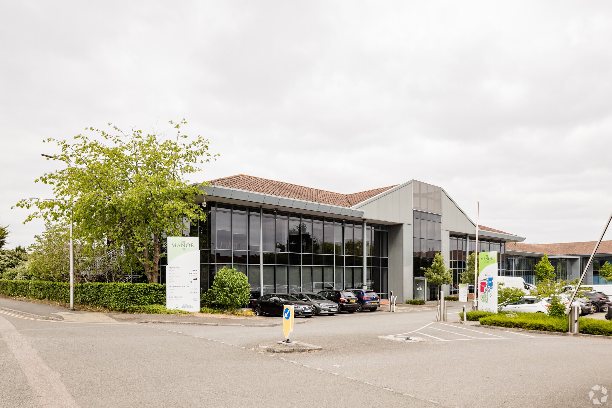 Manor Farm Rd, Reading for sale Primary Photo- Image 1 of 1