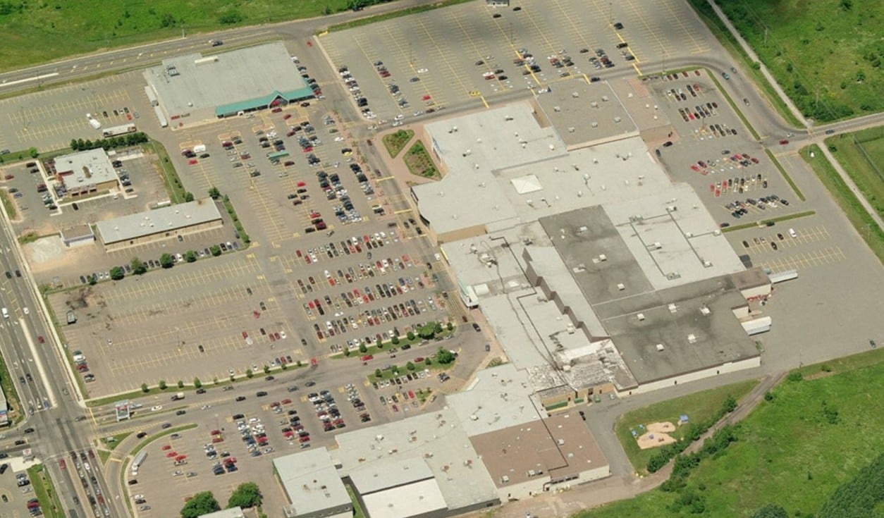 670 University Ave, Charlottetown, PE C1E 1H6