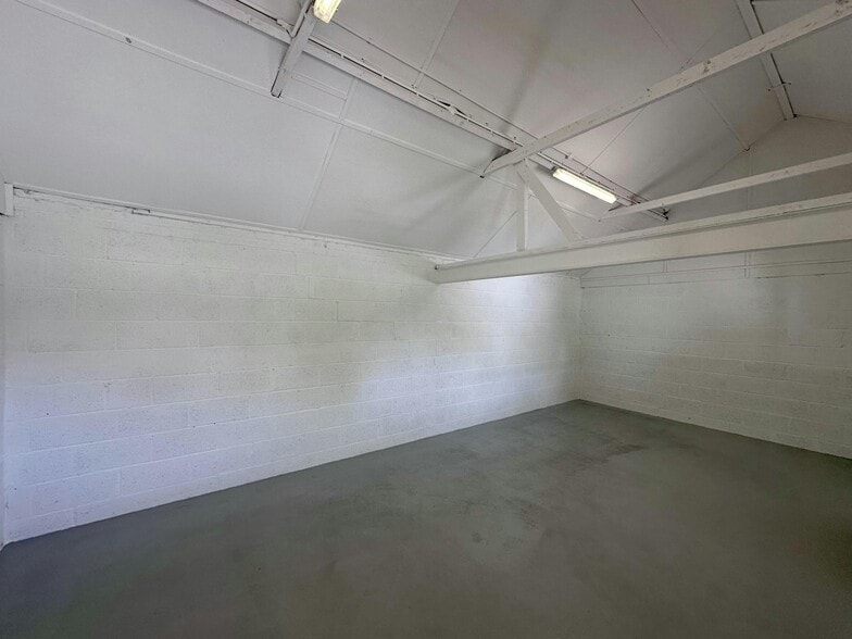 Thame Rd, Long Crendon for lease - Building Photo - Image 3 of 6