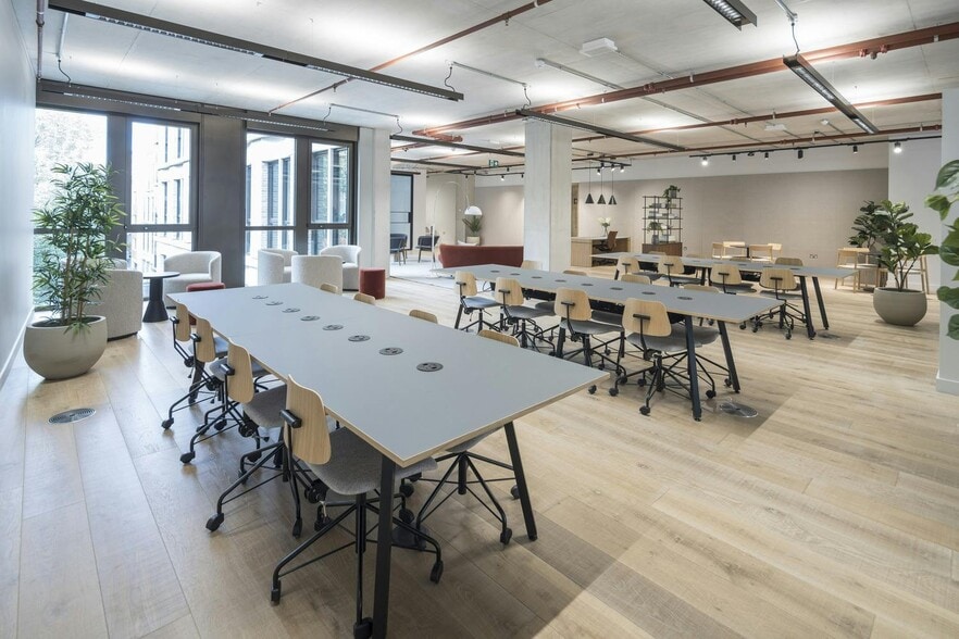 66 City Rd, London for lease - Building Photo - Image 2 of 44