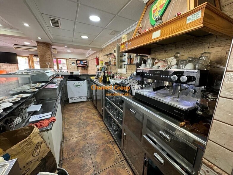 Retail in Orihuela, Alicante for sale - Building Photo - Image 3 of 11