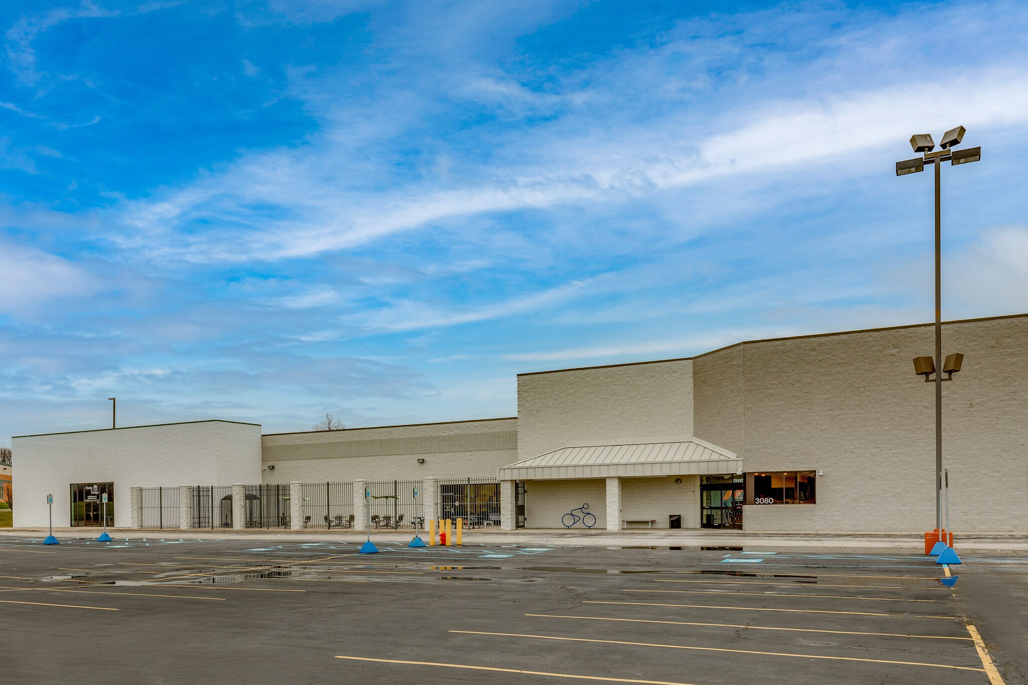 3066 S Linden Rd, Flint, MI 48507 Flex for Lease