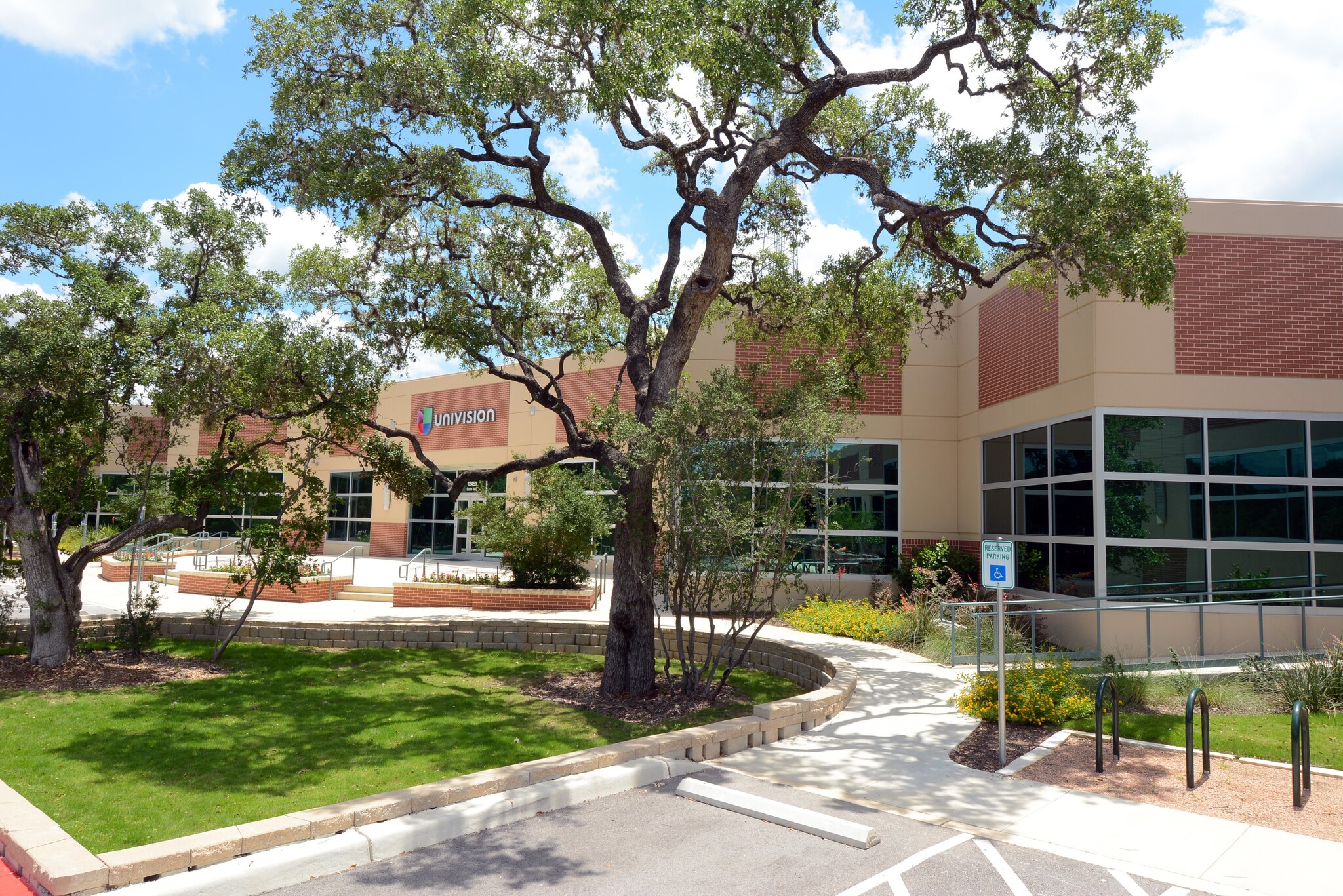 12451 Network Blvd, San Antonio, TX for lease Building Photo- Image 1 of 7