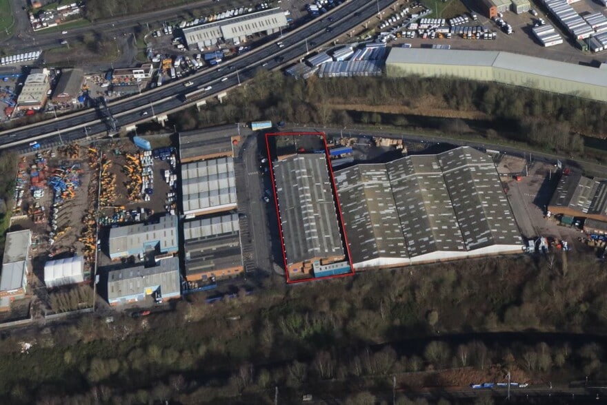 Summit Crescent, Smethwick for lease - Aerial - Image 1 of 5