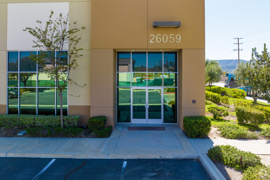 26059 Jefferson Ave, Murrieta, CA for sale - Building Photo - Image 3 of 6