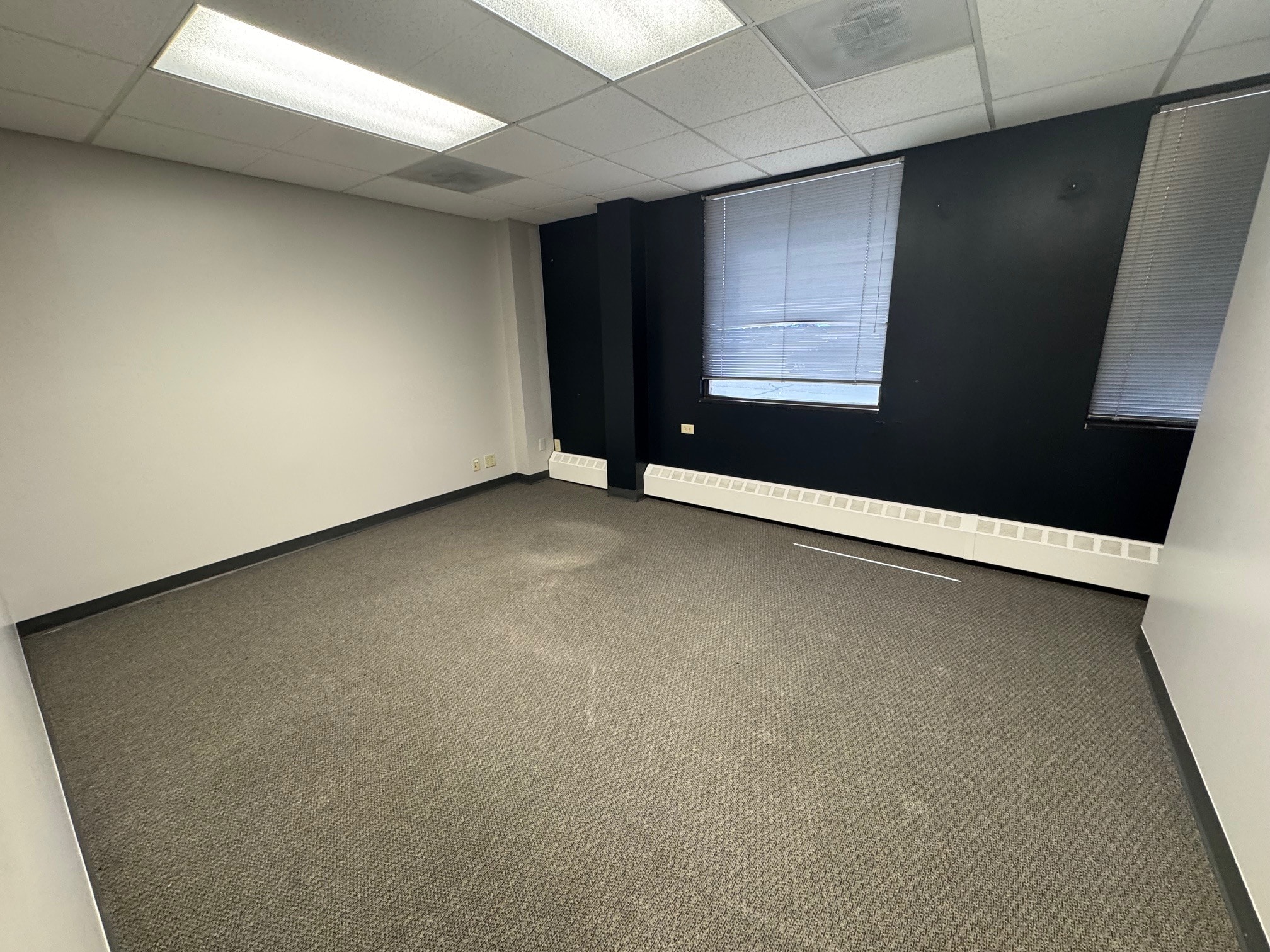 7200 E Hampden Ave, Denver, CO for lease Interior Photo- Image 1 of 5