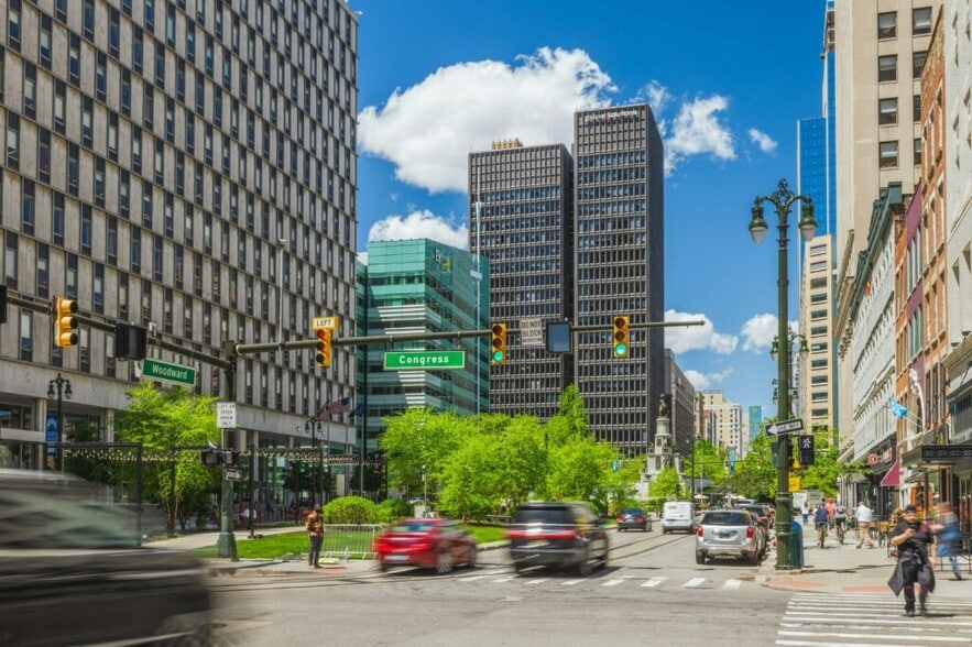 1001 Woodward Ave, Detroit, MI for lease - Building Photo - Image 3 of 9