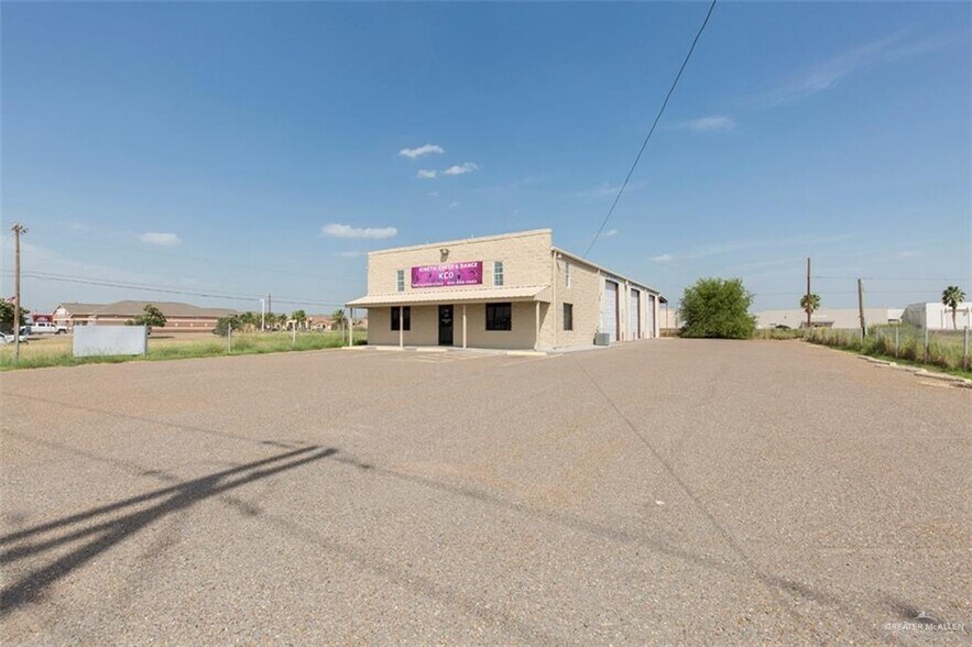 416 Tom Gill Rd, Penitas, TX 78576