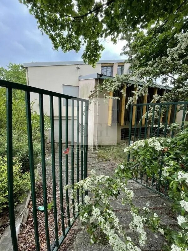 Office in Valence for sale Building Photo- Image 1 of 11