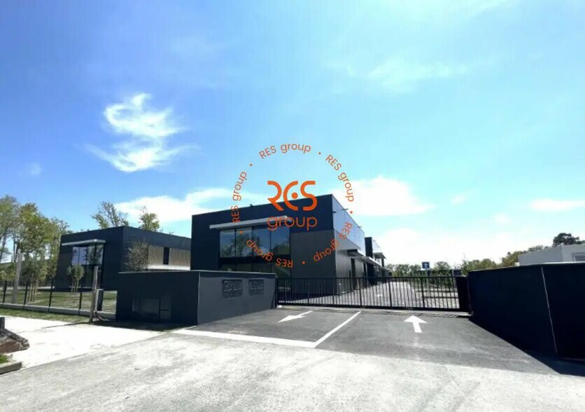 Flex in Mérignac for lease - Building Photo - Image 1 of 60