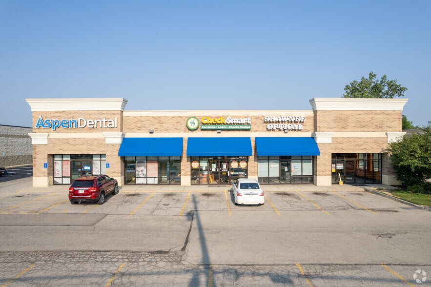 801 N Lexington Springmill Rd, Ontario, OH for lease - Building Photo - Image 2 of 5