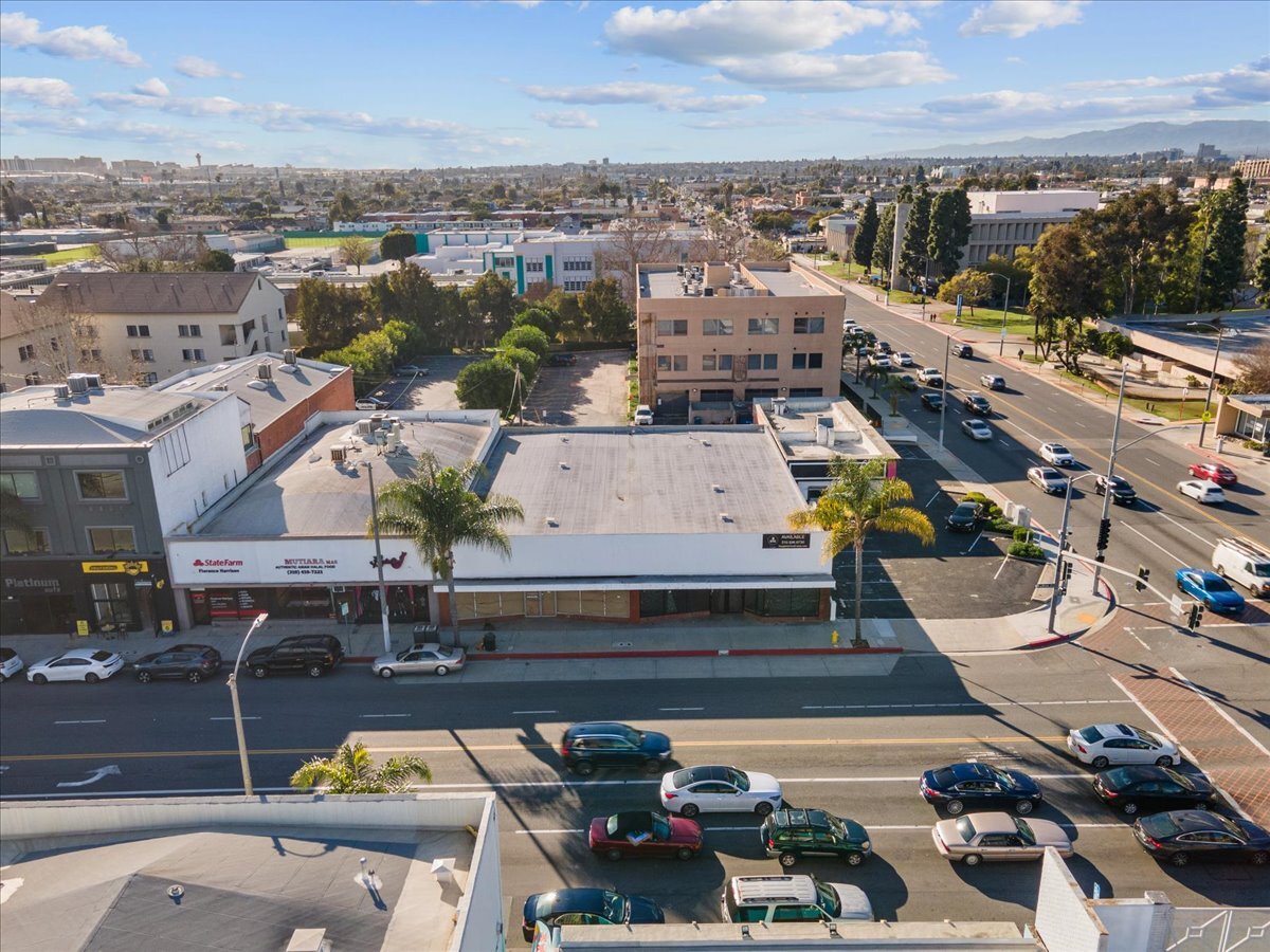 213-219 S La Brea Ave, Inglewood, CA for lease Building Photo- Image 1 of 30