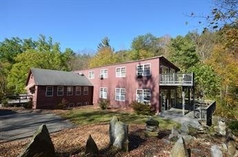 22 Amherst Rd, Amherst, MA for sale Primary Photo- Image 1 of 1
