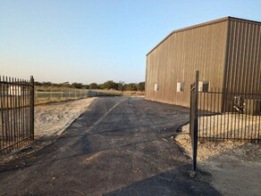 8501 Lava Hill Rd, Austin, TX for lease Building Photo- Image 2 of 2