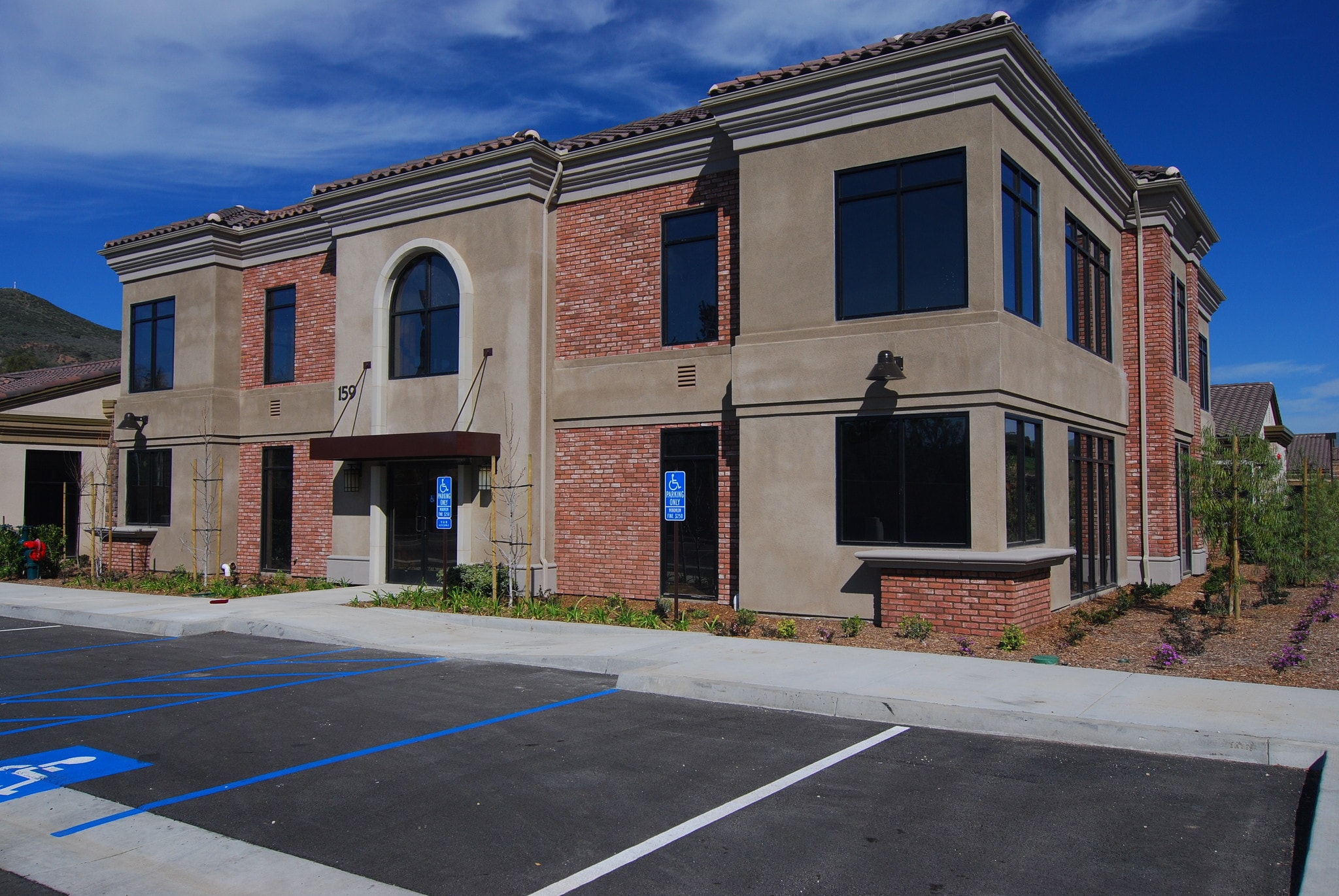 159 Parrot Ln, Simi Valley, CA for sale Building Photo- Image 1 of 1