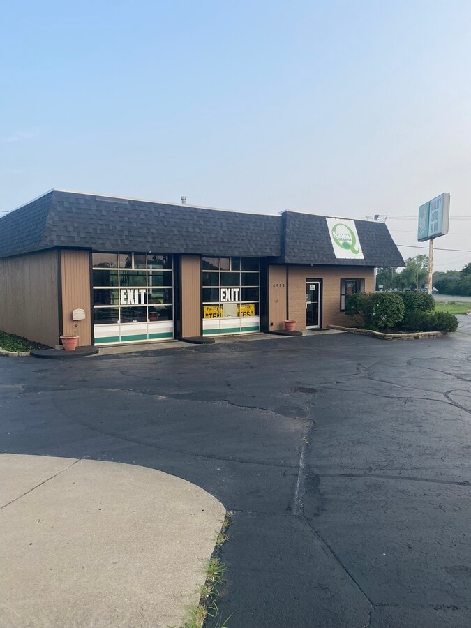 4596 Old Troy Pike, Riverside, OH 45404 Quality Lube and Filter