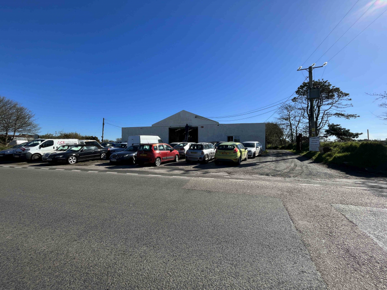 41 Newton Rd, Camborne for lease - Building Photo - Image 2 of 5