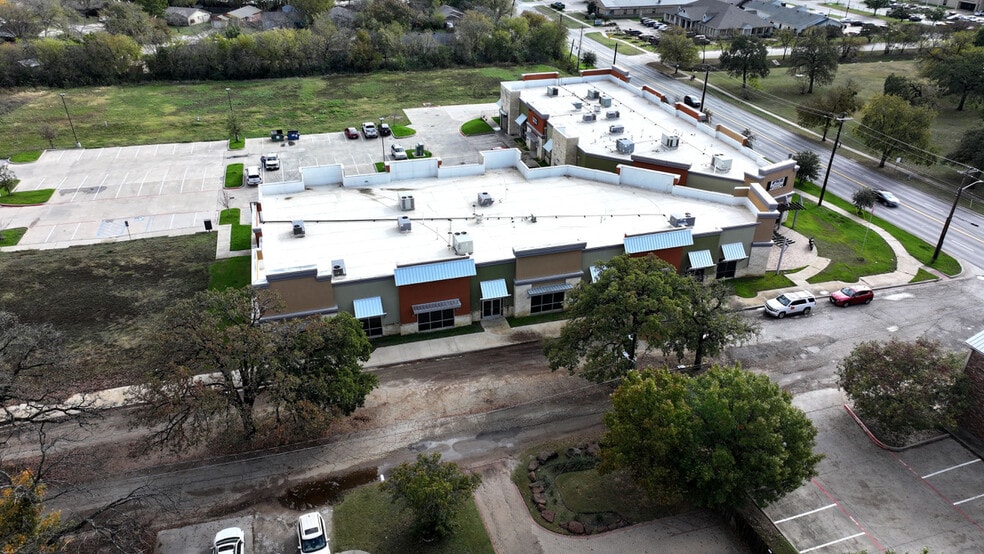 Prime Investment Retail Package portfolio of 2 properties for sale on LoopNet.com - Aerial - Image 3 of 49