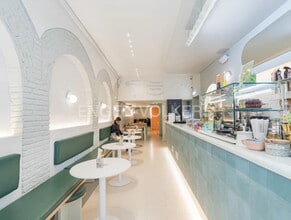 Retail in Barcelona, Barcelona for lease Interior Photo- Image 1 of 4