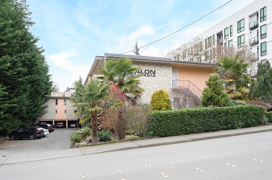 125-129 108th Ave SE, Bellevue, WA for sale - Building Photo - Image 2 of 5