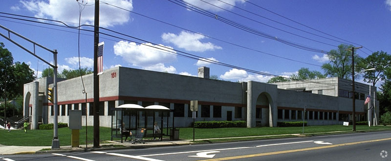 151 W Passaic St, Rochelle Park, NJ for lease - Building Photo - Image 2 of 2