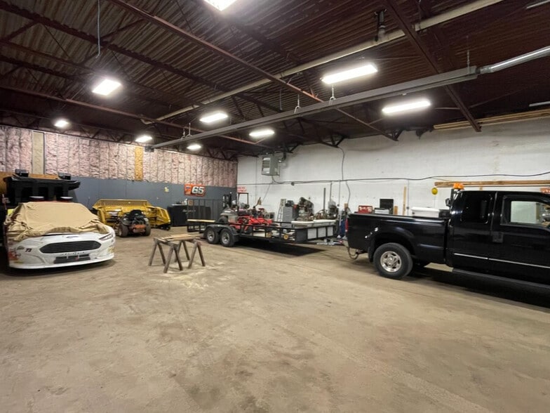 1520 Military Rd, Tonawanda, NY for lease - Interior Photo - Image 3 of 3