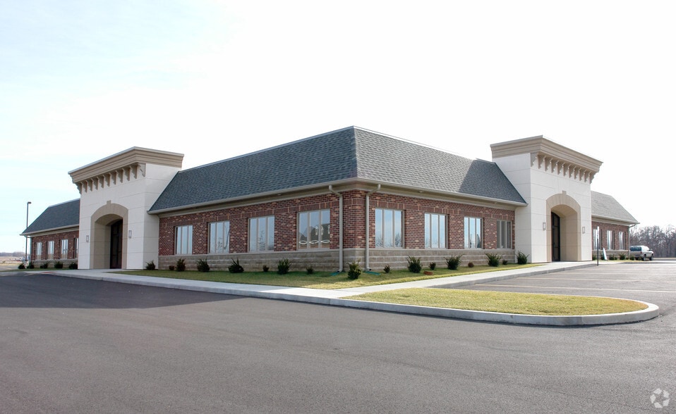 1941 Frank Scott Pky, Shiloh, IL for lease - Building Photo - Image 1 of 6