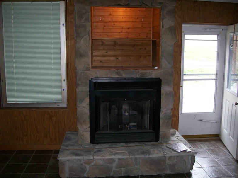 4219 Appalachian Hwy, Rock View, WV for sale - Primary Photo - Image 1 of 1