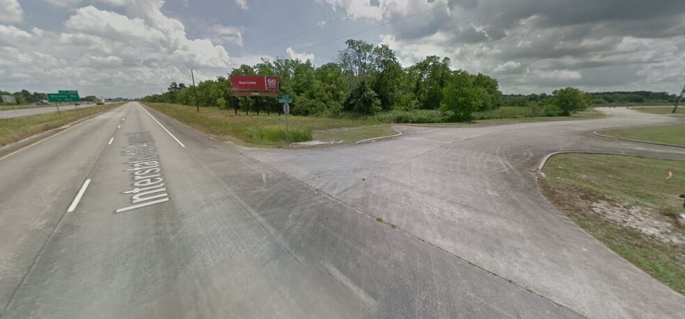 +/- 4 Acres I-10 & Lakeway, Beaumont, TX for sale - Building Photo - Image 3 of 4