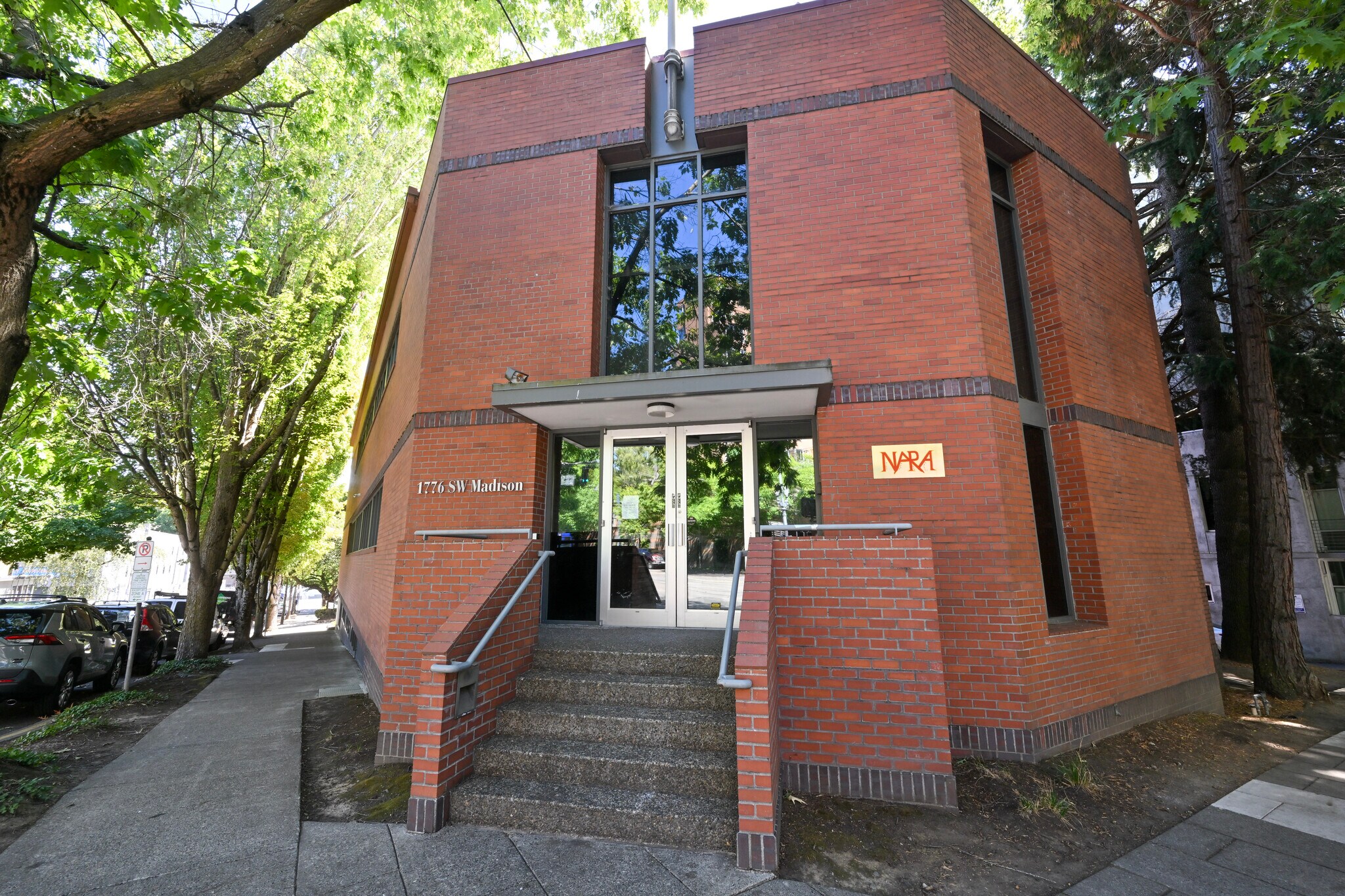 1776 SW Madison Ave, Portland, OR for lease Interior Photo- Image 1 of 10