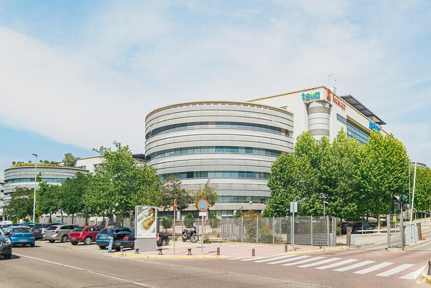 Calle de Anabel Segura, 11, Alcobendas, Madrid for lease - Primary Photo - Image 2 of 4