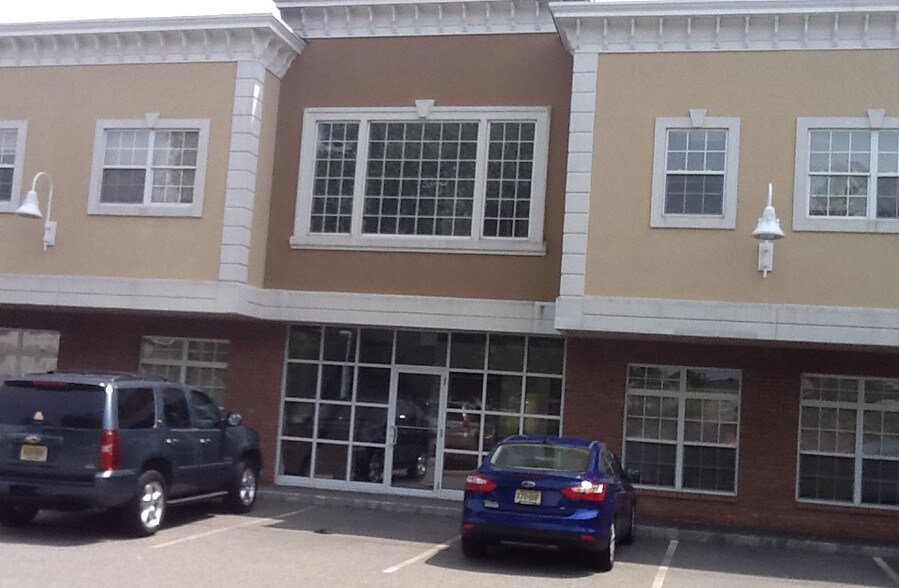 135-137 Main St, Madison, NJ for lease - Building Photo - Image 3 of 8