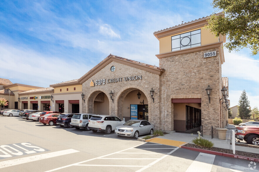 9035-9055 Woodcreek Oaks Blvd, Roseville, CA for lease - Building Photo - Image 3 of 5