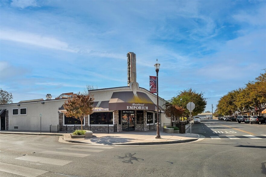 561 1st St, Brentwood, CA for sale - Building Photo - Image 1 of 1